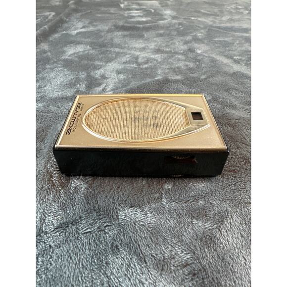 Vintage mid-century Realtone transistor AM radio and leather carrying case works - Picture 6 of 12